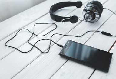 英超|能拦住“枪手”的只有“蓝军”，十人切尔西1：1阿森纳